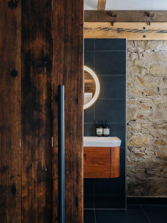 Triabunna Barracks Bed & Breakfast エクステリア 写真